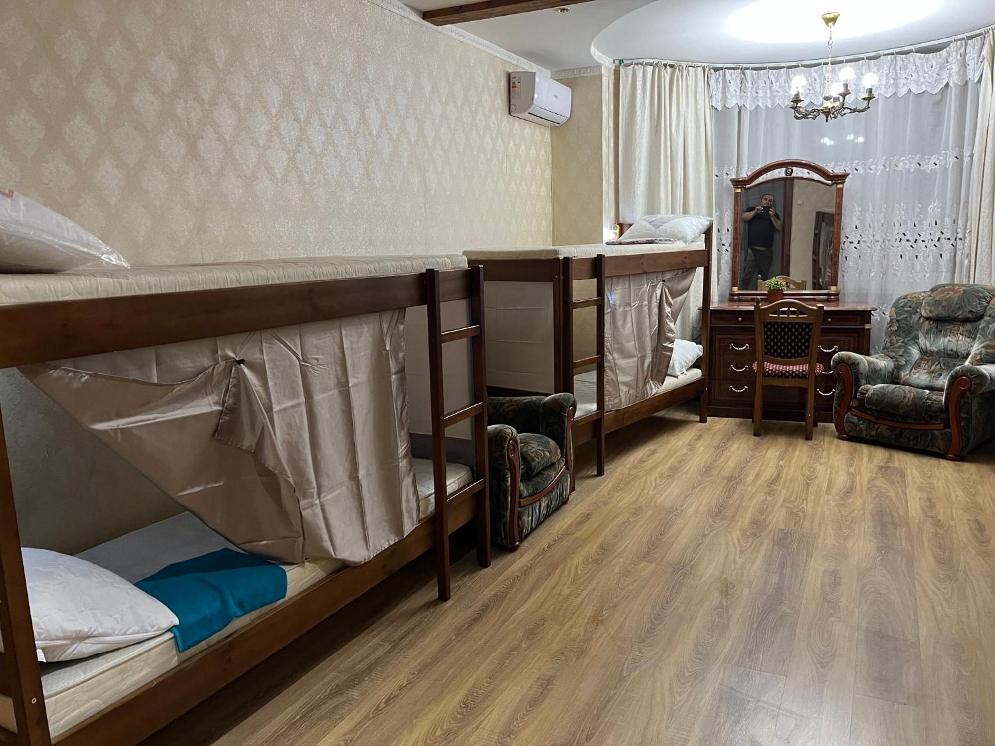 Ararat-Osokorki Hostel เคียฟ ภายนอก รูปภาพ